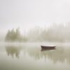 Dimmigt landskap väggmålning i dämpade färger Båt på sjön - bild nummer 2